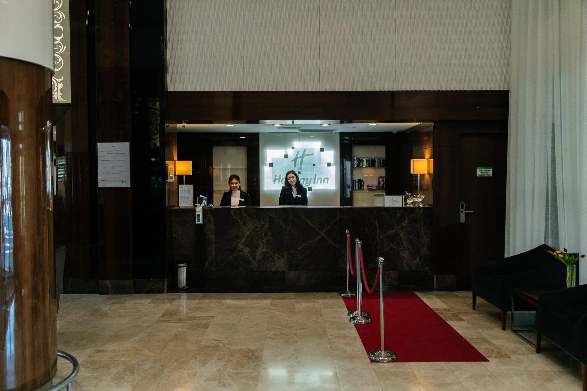 Holiday Inn Aktau By Ihg Exterior foto